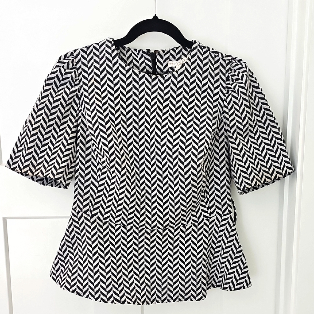 Eva Mendes for New York & Company Chevron Blouse Size Small